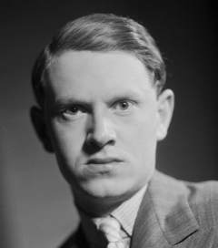 Коронация 1930 года - Ивлин Во Лучшие аудиокниги онлайн слушать бесплатно➝ Без остановки, полными циклами! ☆Более 100000 новых книг☆ ➝ Присоединяйтесь ✔️ audioknigi-onlain.com